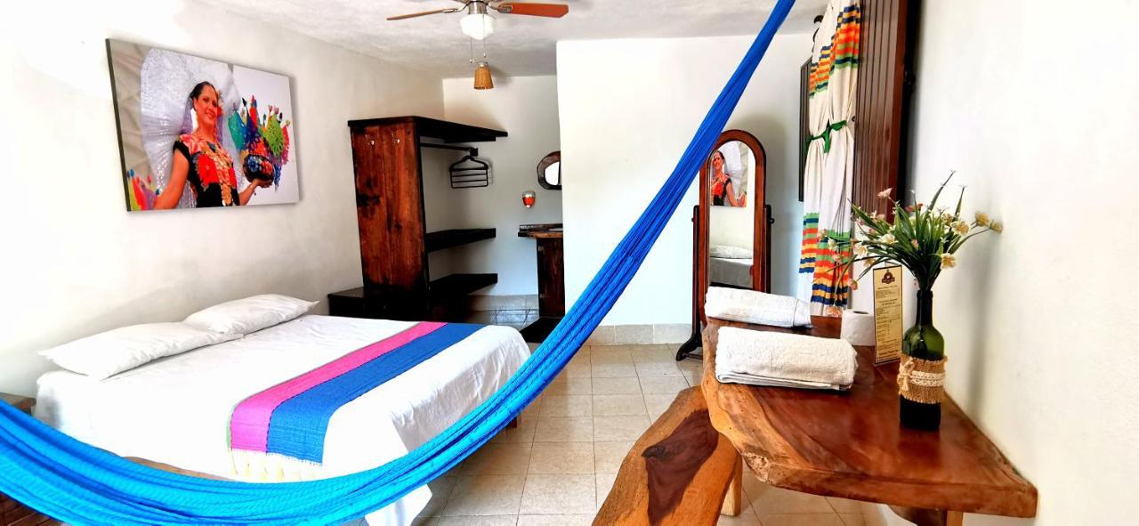 Hotel Casa Del Mar Mazunte Santa María Tonameca Kültér fotó